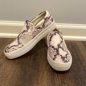 steve madden snakeskin slip ons